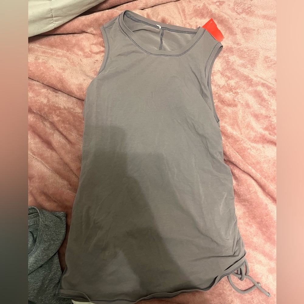 Lululemon tank